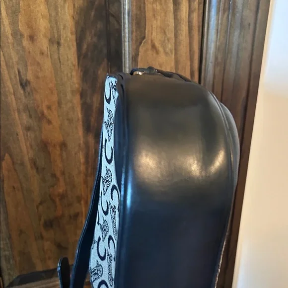 Celine Blue Monogram vintage Crossbody Gold Hardware - Picture 7 of 16